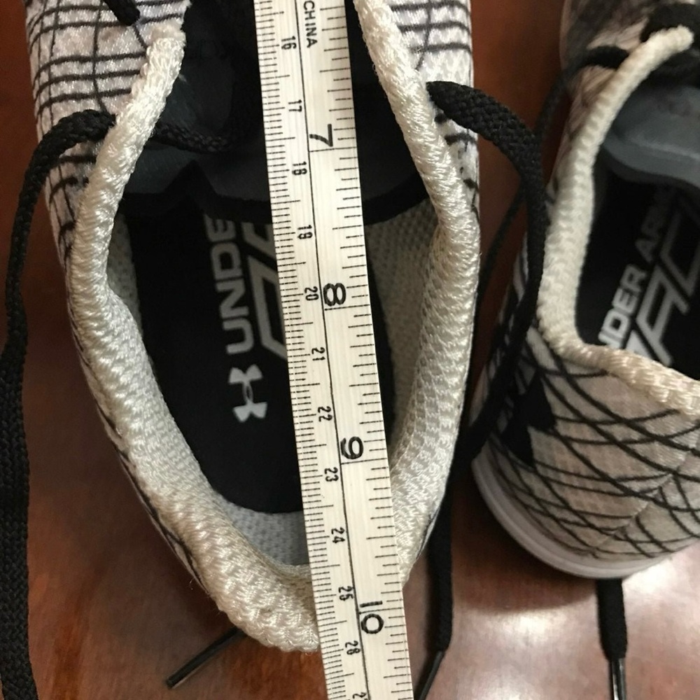 Under Armour Kick Distance 3 track w/spikes size 9.5 - Picture 7 of 8
